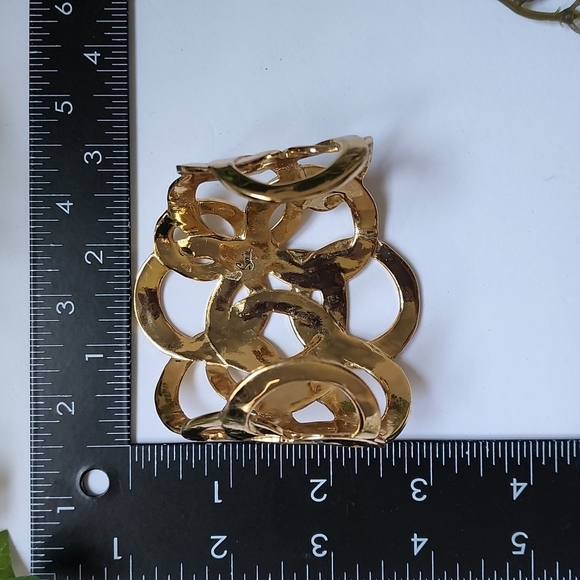 Sequin Gold Circles Open Cuff Bracelet - Picture 6 of 6